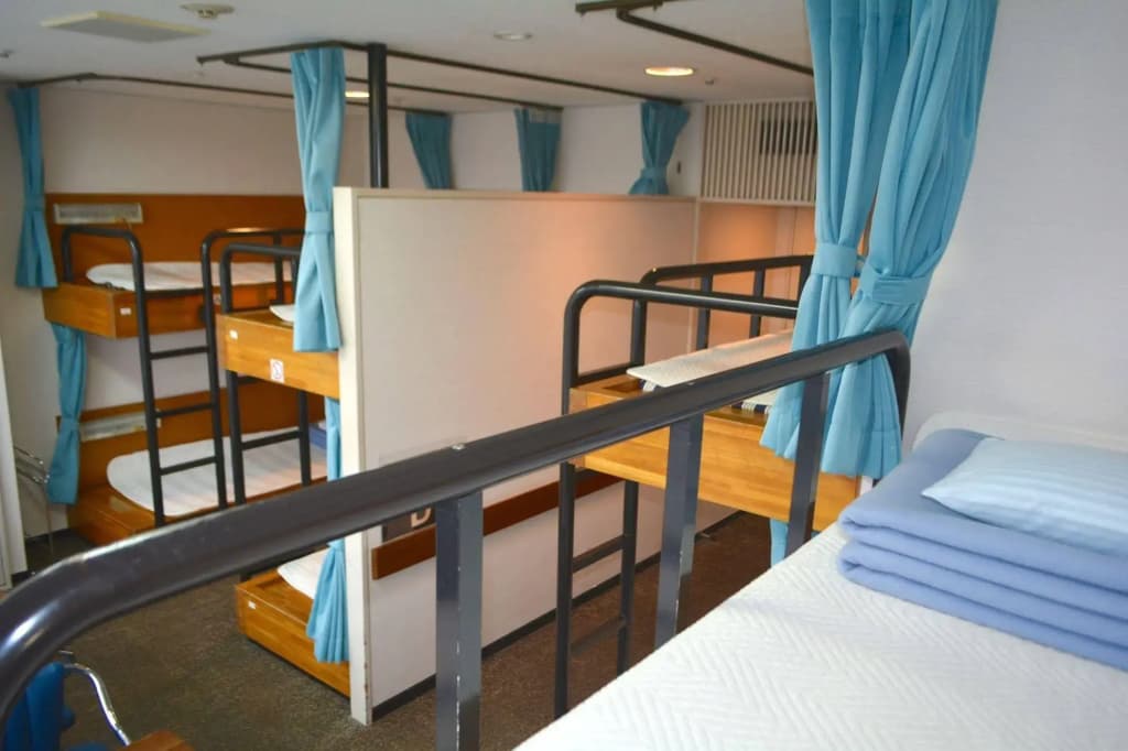 Tokyo Central Youth Hostel - photo 4