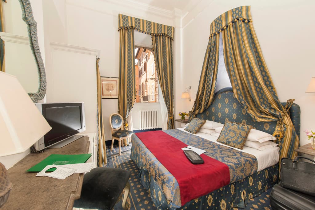 Antico Albergo del Sole al Pantheon - photo 22