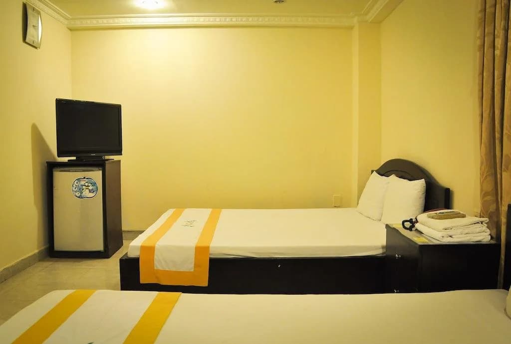 Navi Hotel Etown - main photo