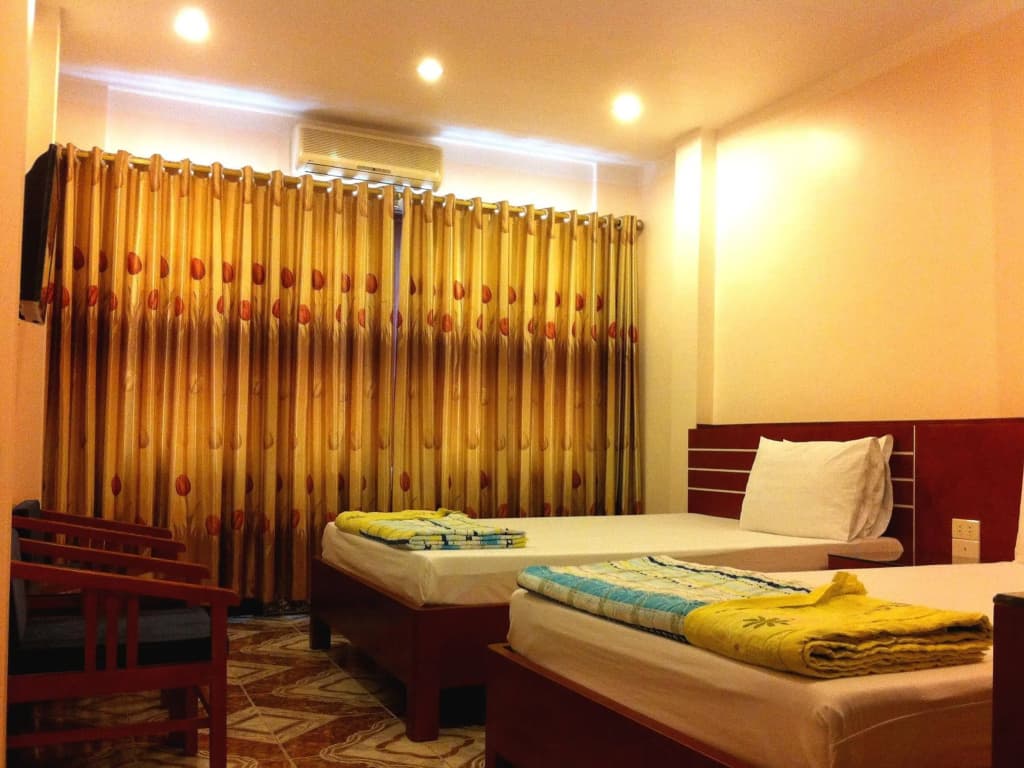 Van Nam Hotel - photo 10