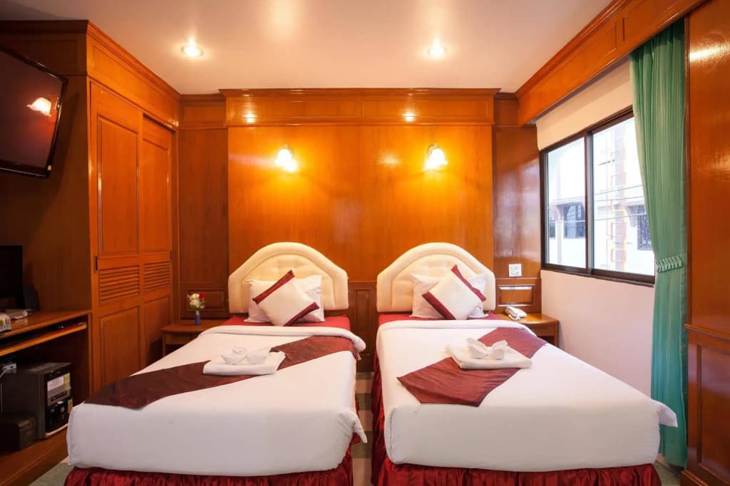 Lamai Inn Hotel - photo 4