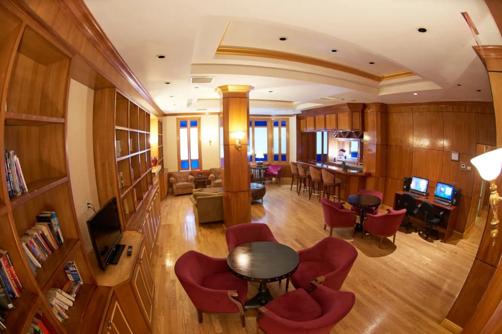 Hotel St. James - photo 11