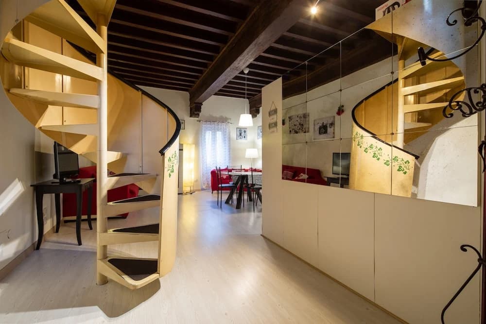Santa Trinita Suite B - photo 9