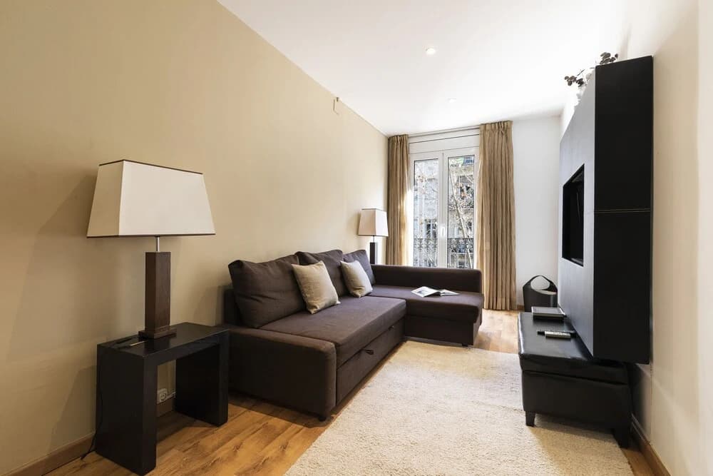 AB Eixample Viladomat Apartments - photo 2