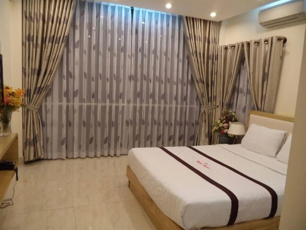 Ruby Hotel - photo 2