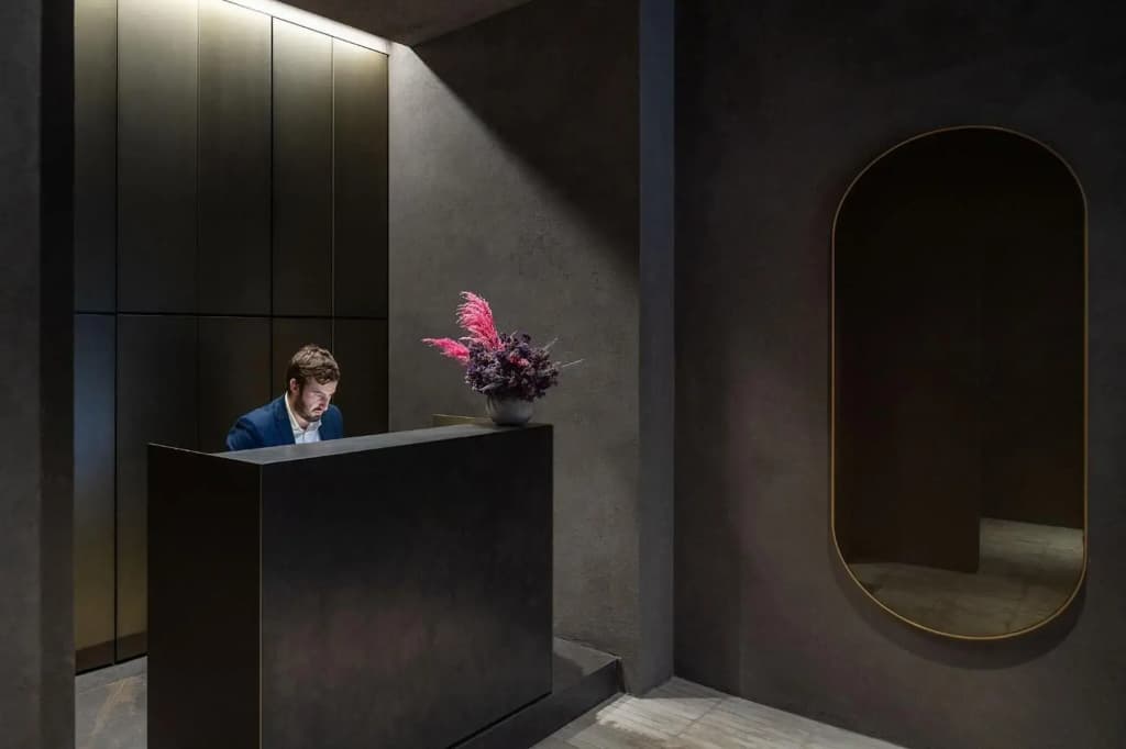 Hotel Scenario - photo 24
