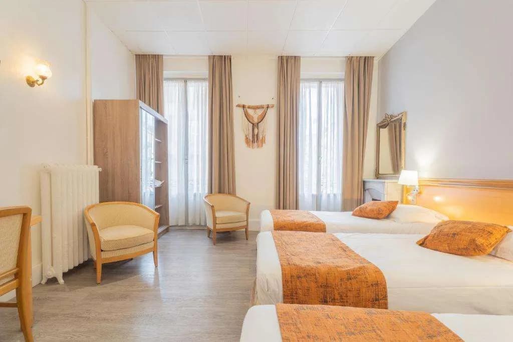 Hotel Busby - photo 34