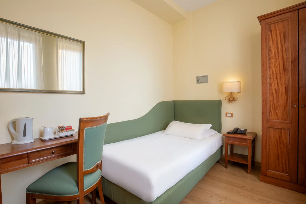 Hotel Colosseum - photo 4