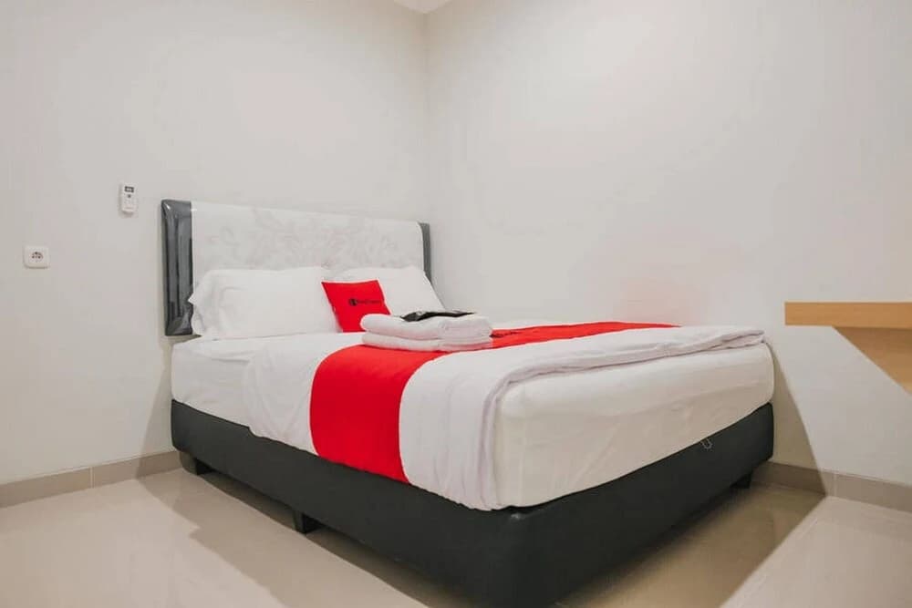 Kost M25 Hostel by Reddoorz - photo 5