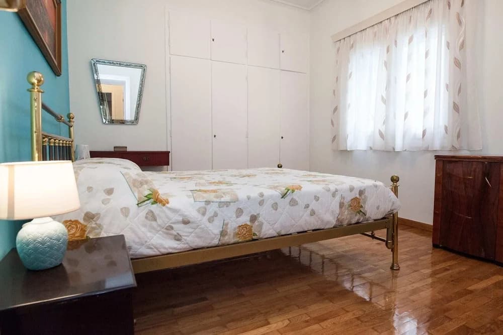 Beautiful Retro Apt in Koukaki - photo 4