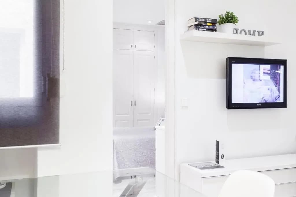 Serrano Apartment by Flatsweethome - photo 2