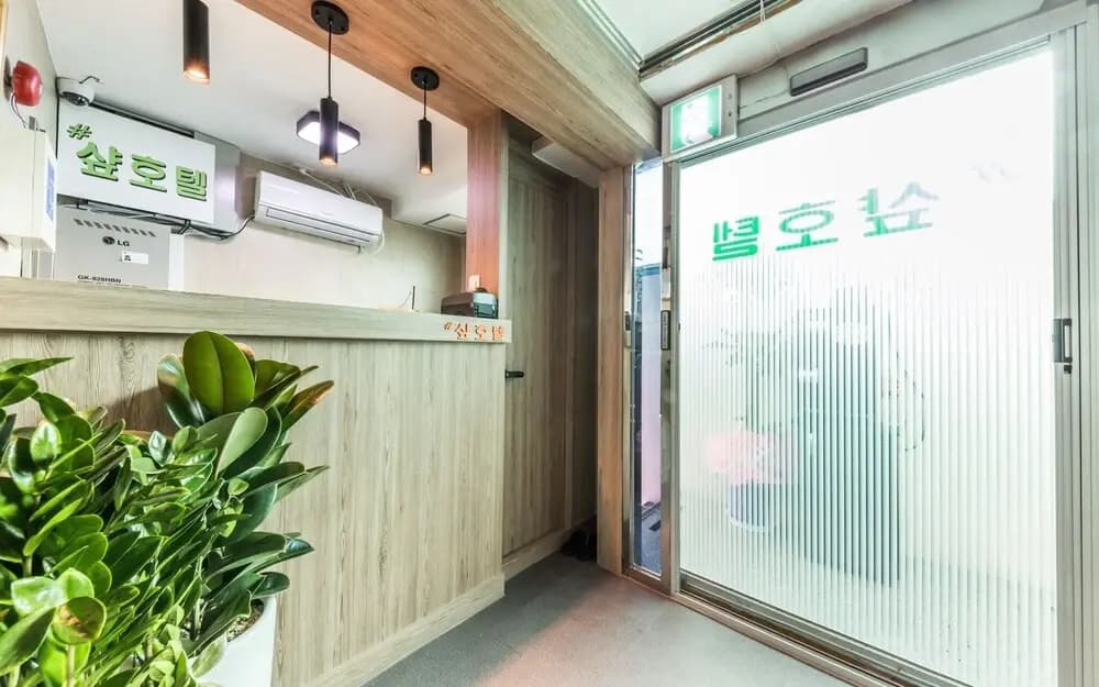 Yongsan Sharp Hotel - photo 10