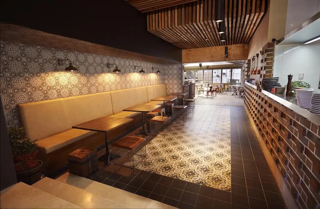 Annandale Hotel - photo 4