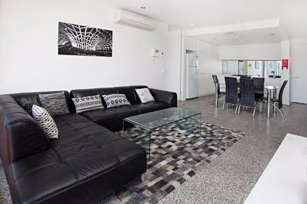 Mccrae At Docklands - photo 7
