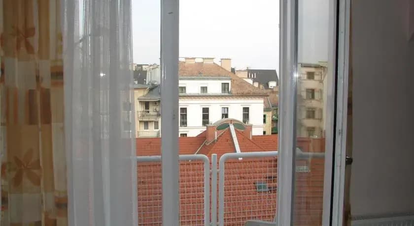 Budapest City-Home - photo 6