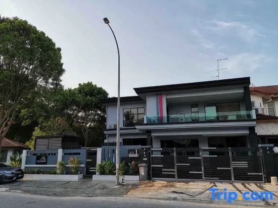 Hometel @ OneRiimba Pool | Private Pool | Karaoke - photo 1