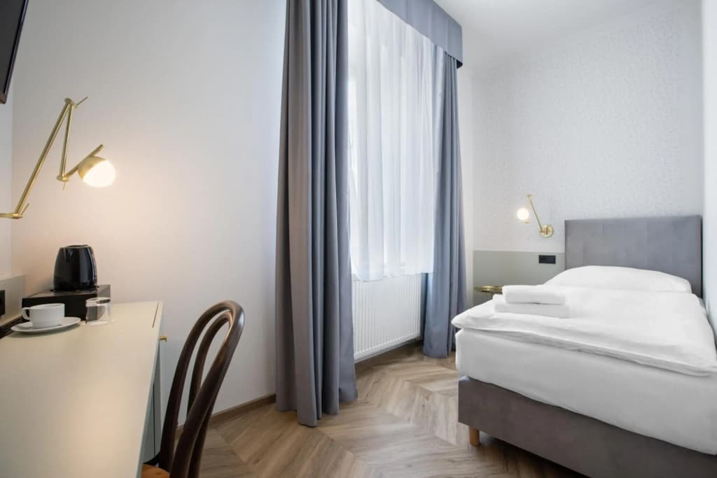 Hotel Beranek Prague - photo 6