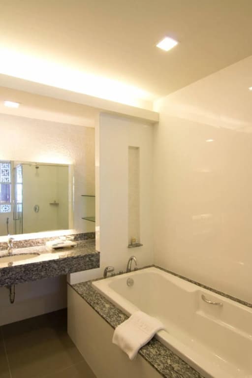 Welcome World Beachfront Resort - photo 11