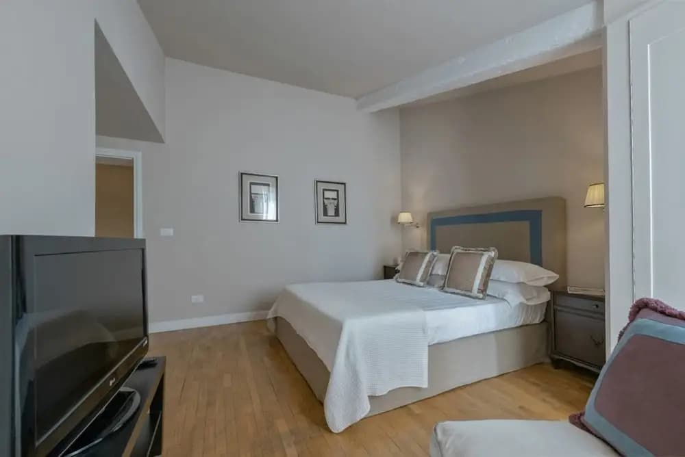 Tornabuoni Palace - photo 6