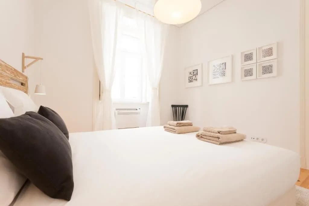 FLH Bica Modern Flat with View - photo 4