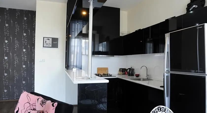 Flat Afaqidze - photo 3
