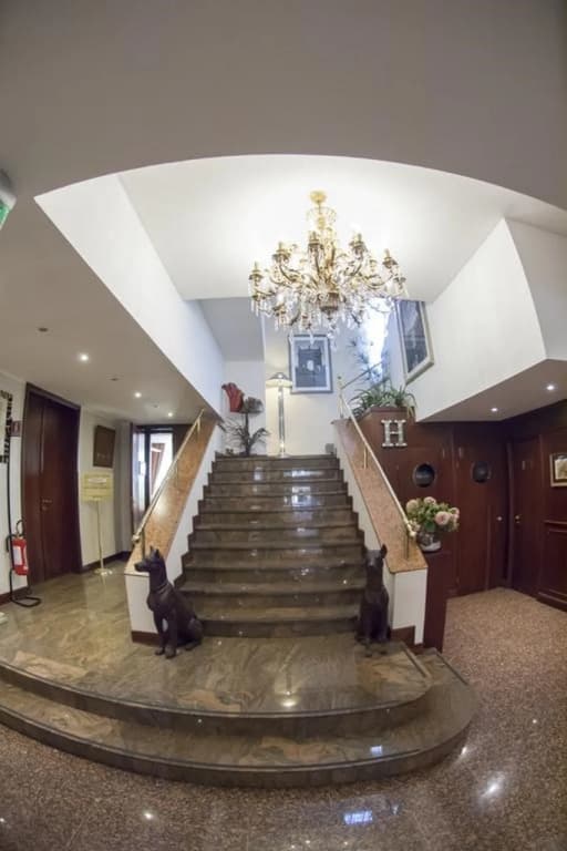 Hotel Bristol - photo 13