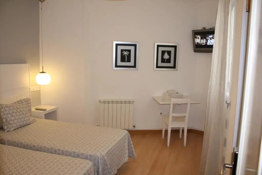 Hostal Adriano - main photo