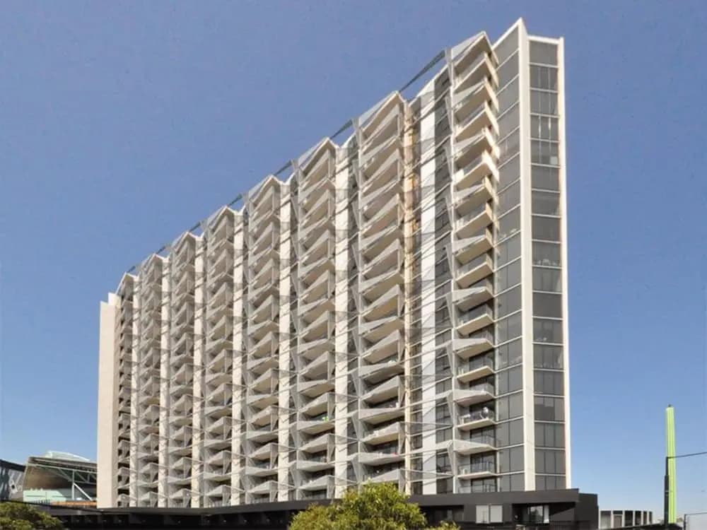 Lacrosse Docklands Tower - main photo