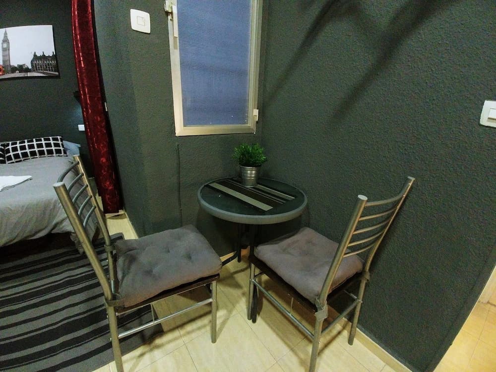 Luxury Flat Legazpi - photo 15