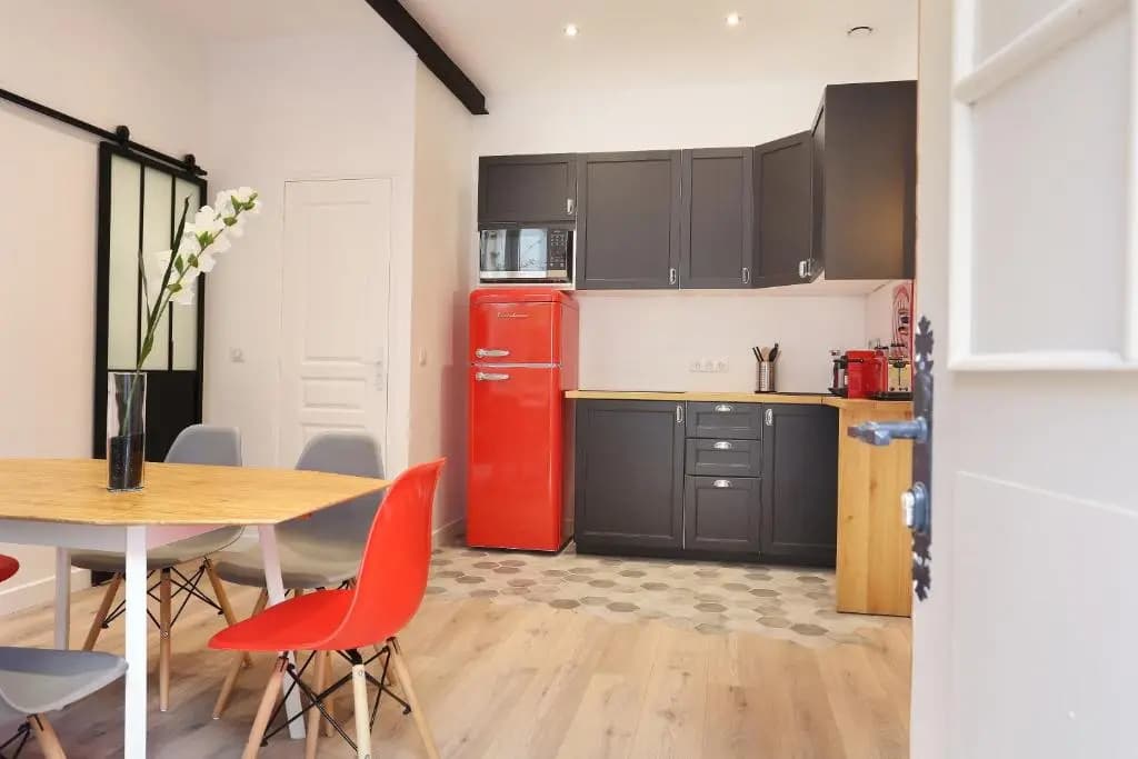 Pick A Flat's Upper Marais Apartments- Rue du Faubourg Saint-Martin - photo 16