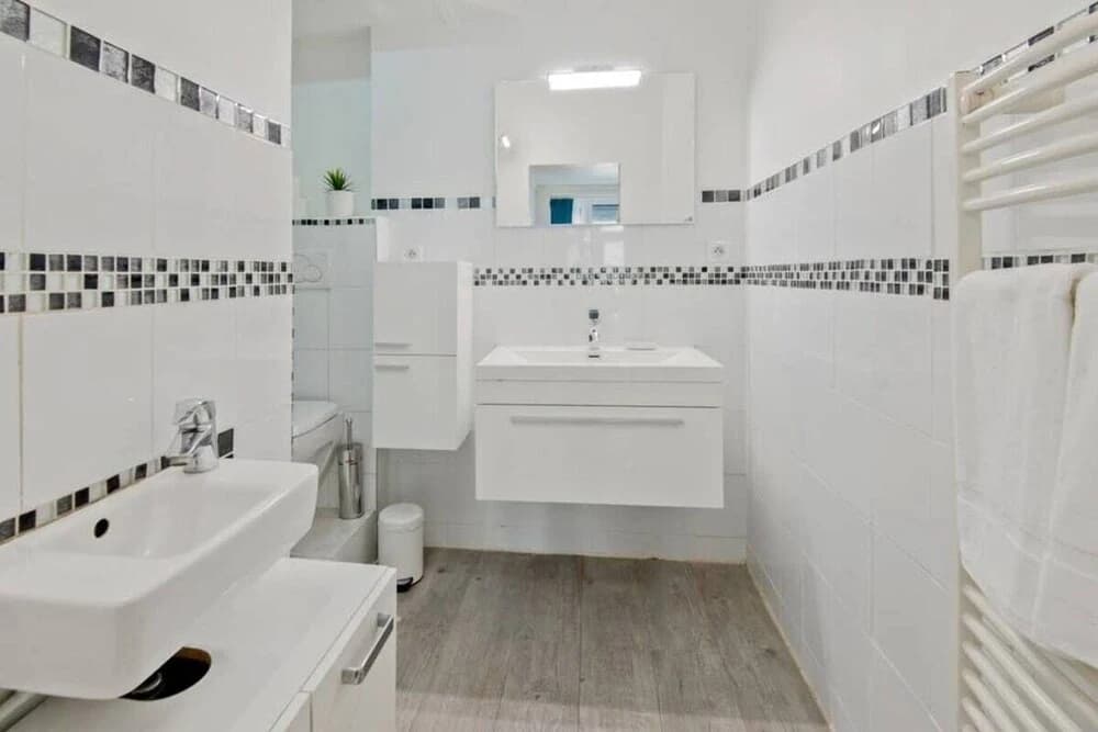 Cozy Flat in the 13th District for 6 People - photo 6