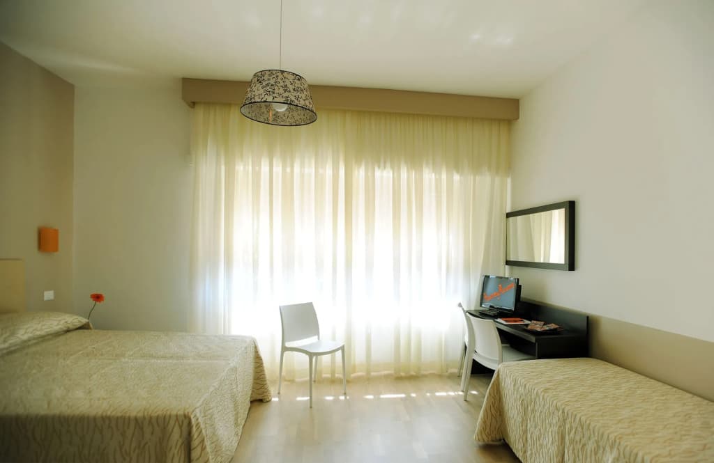 Honey Rooms - photo 4