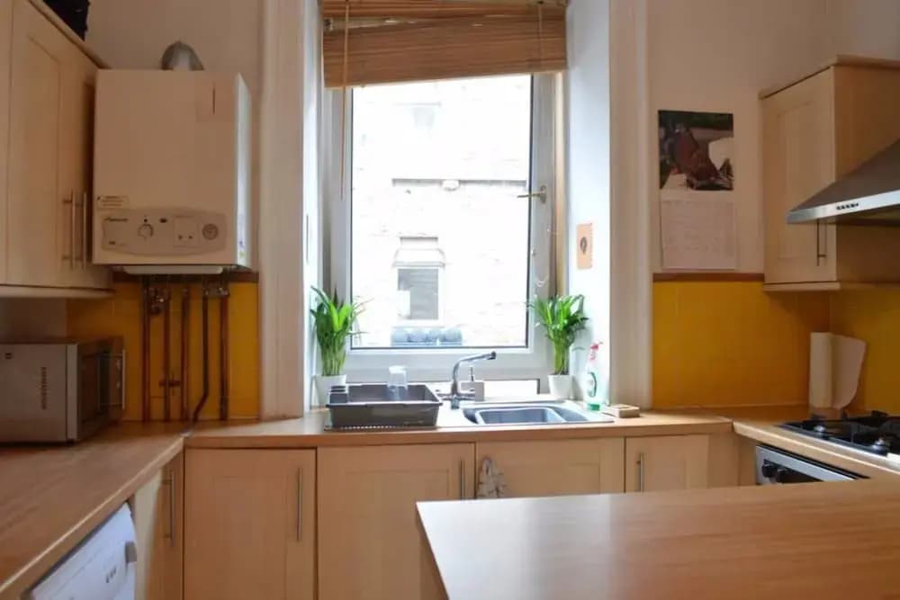 1 Bed Flat In City Centre - photo 10