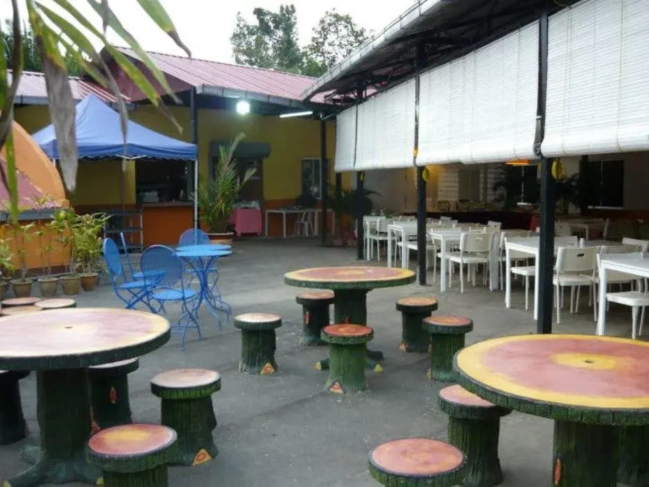 D'Valley Hotel - photo 15