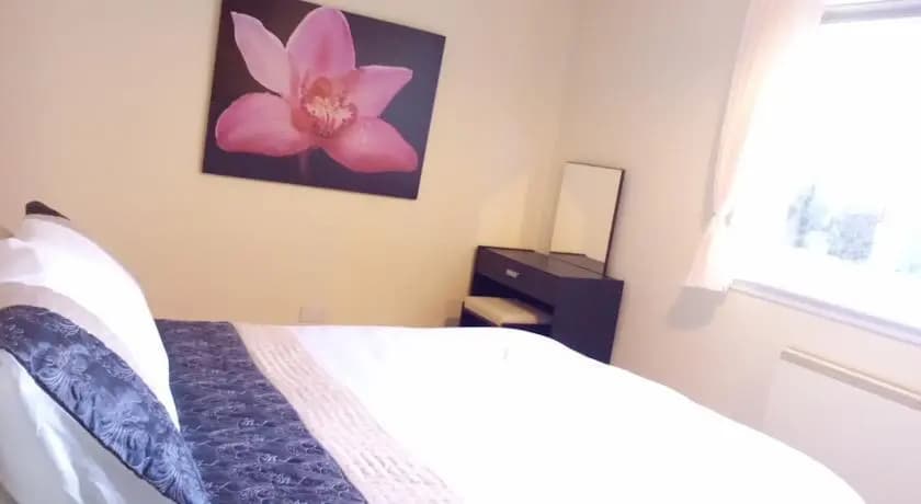 Holyrood Suite Apartment - photo 4