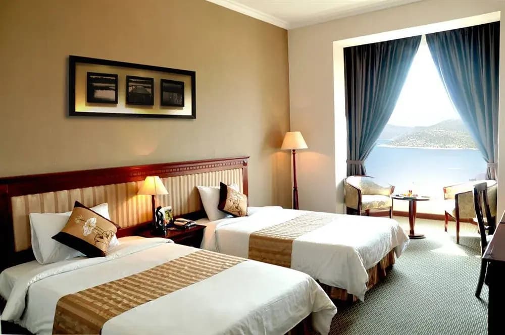 Aloha Ha Long Hotel - photo 7