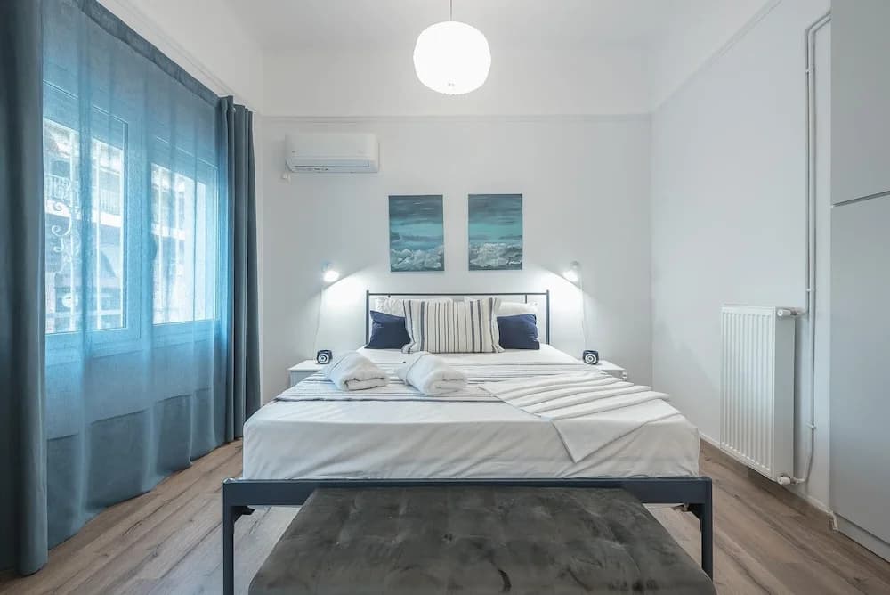 Cloudkeys Spacious Family Home in Thisio - photo 2