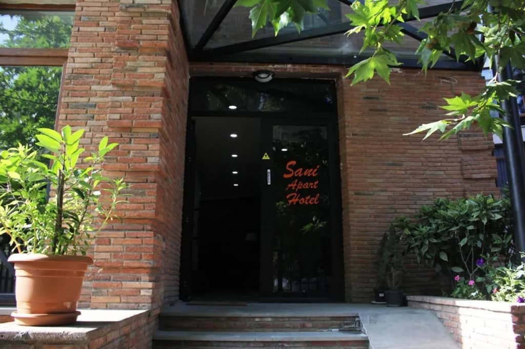 Sani Apart Hotel - photo 1