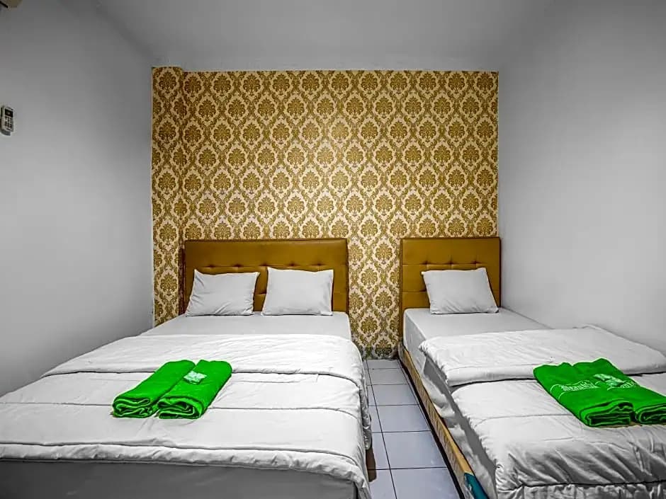 Hotel Cempaka Sari - photo 4
