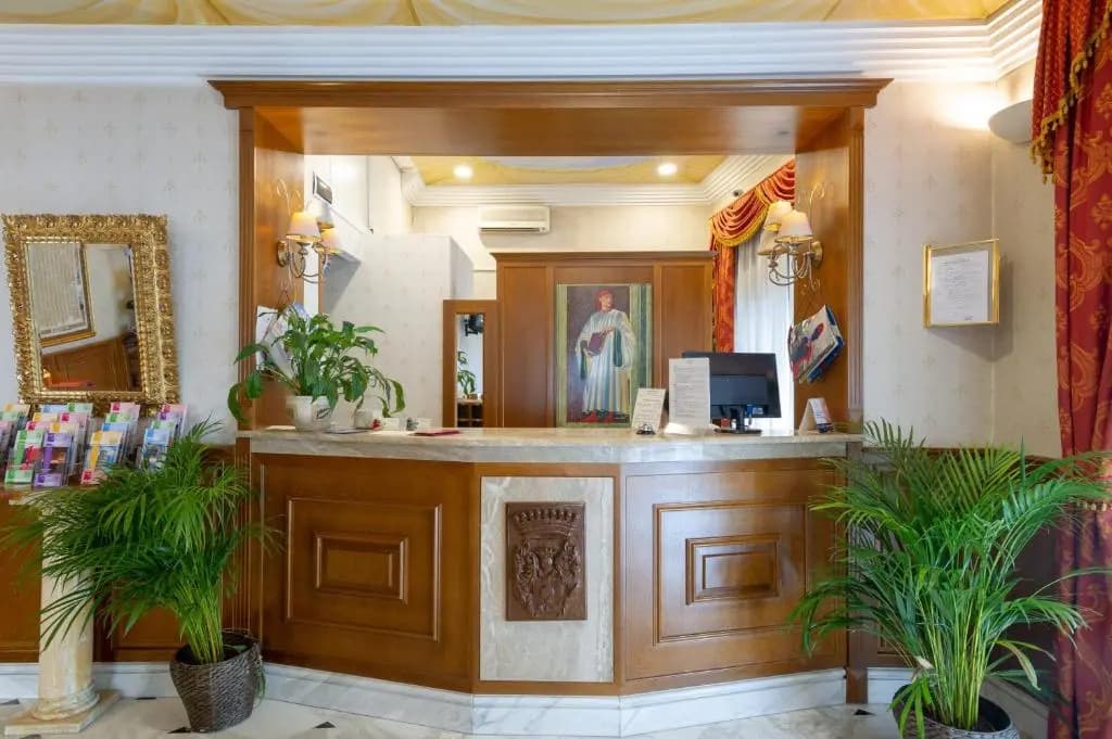 Hotel Boccaccio - photo 2