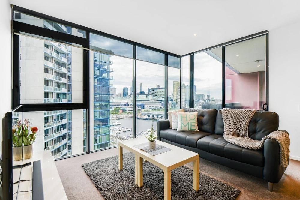 Exquisite Apartments Docklands - photo 8
