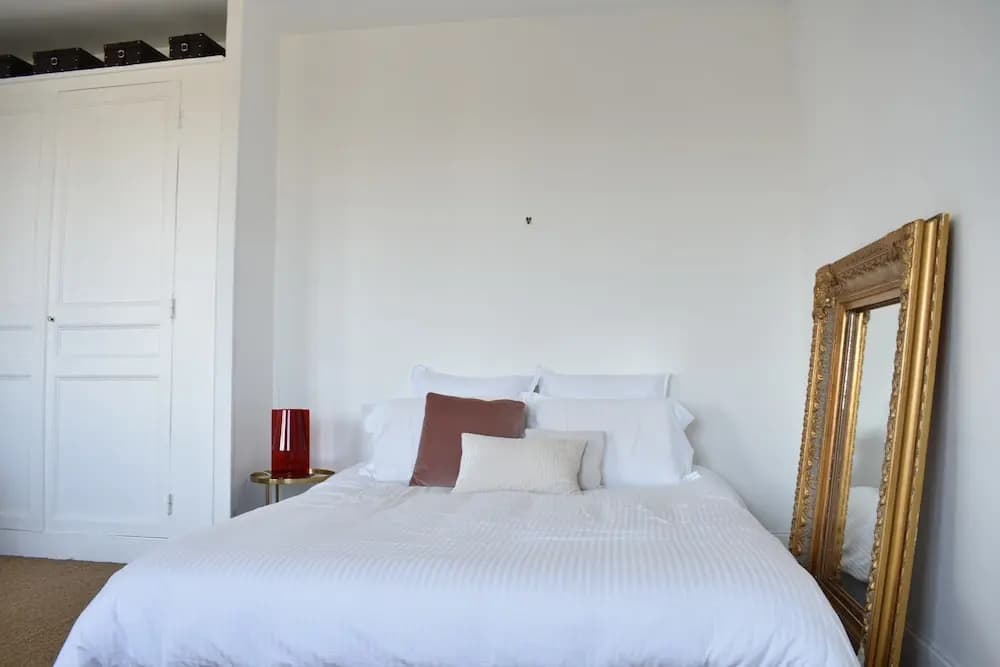 1 Bedroom Apartment Near Champs Elysee - photo 5