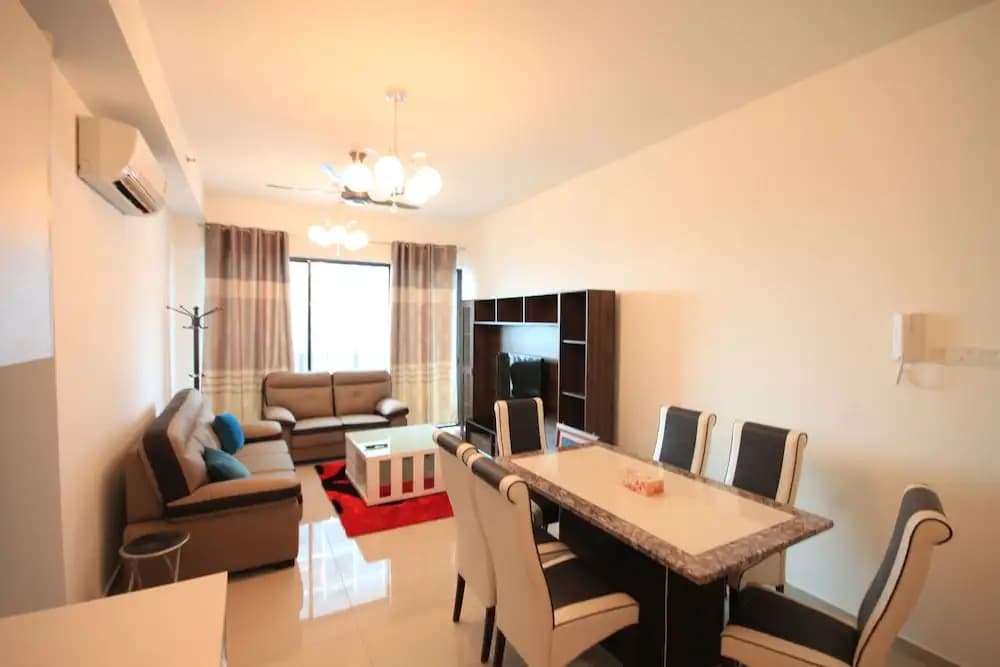 Sinar Rasa Homestay at I-Soho, I-City - photo 17