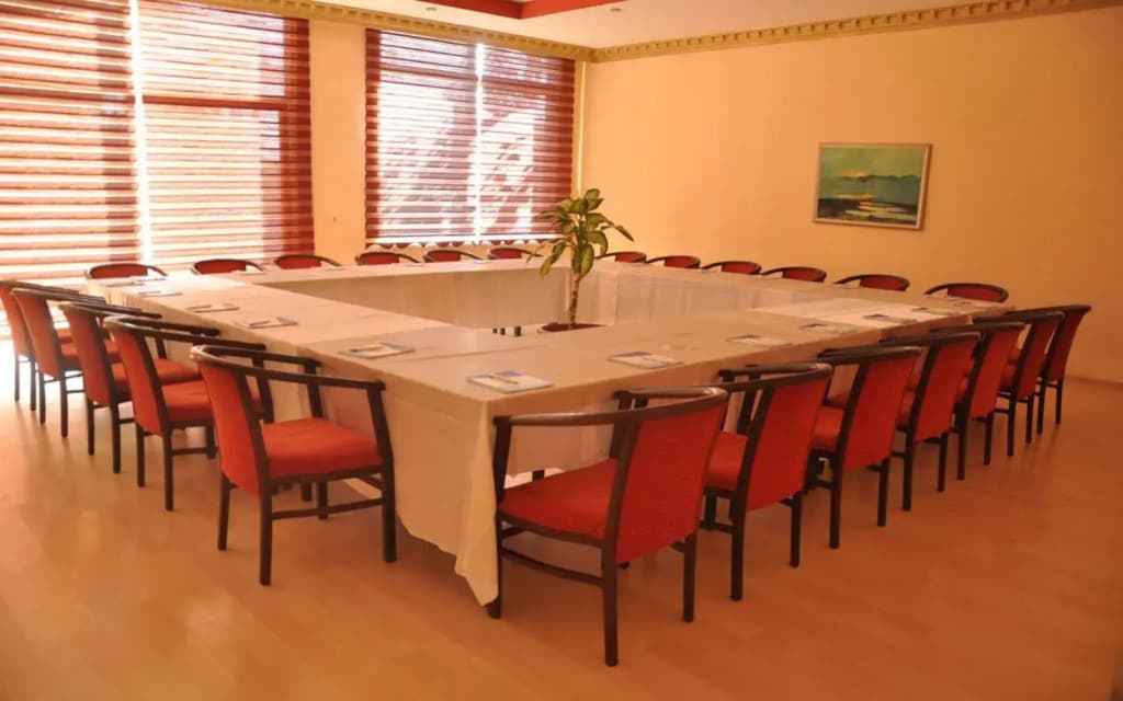 First Class Hotel - photo 16