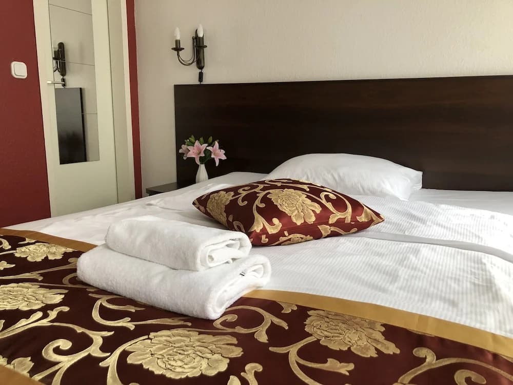 Atlas Berlin Hotel - photo 2