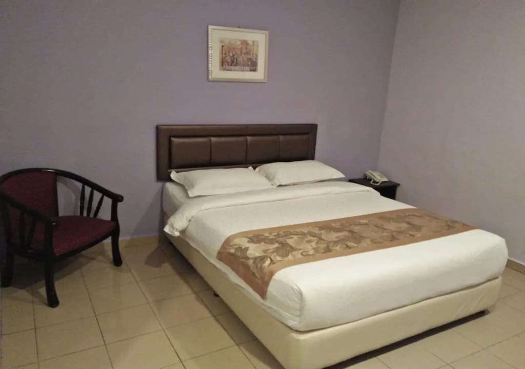 Tiong Hua Hotel - photo 4