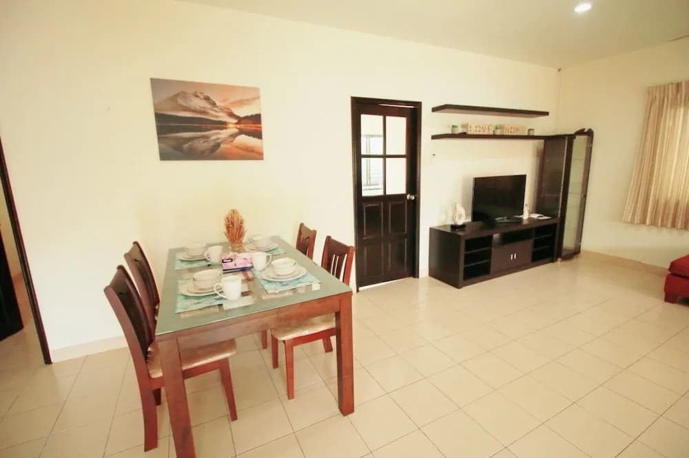 Adare Villa - photo 2