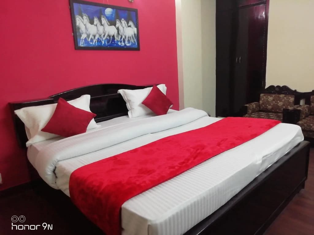 Manraj Guest House - photo 4