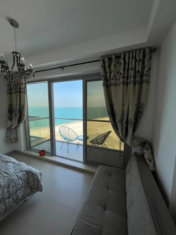Beautiful Studio Apartment In Al Marjan Island - photo 4