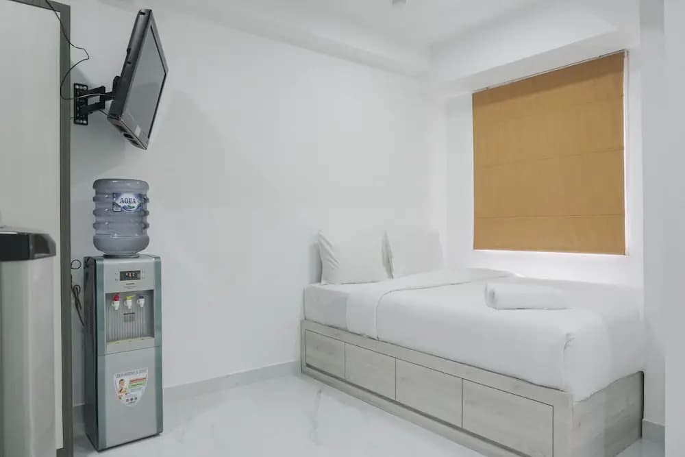 Comfort Studio at Menteng Square Apartment - photo 2